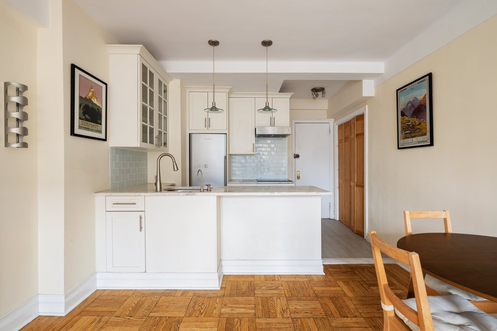 235 West 102nd Street, Unit 7N photo 3