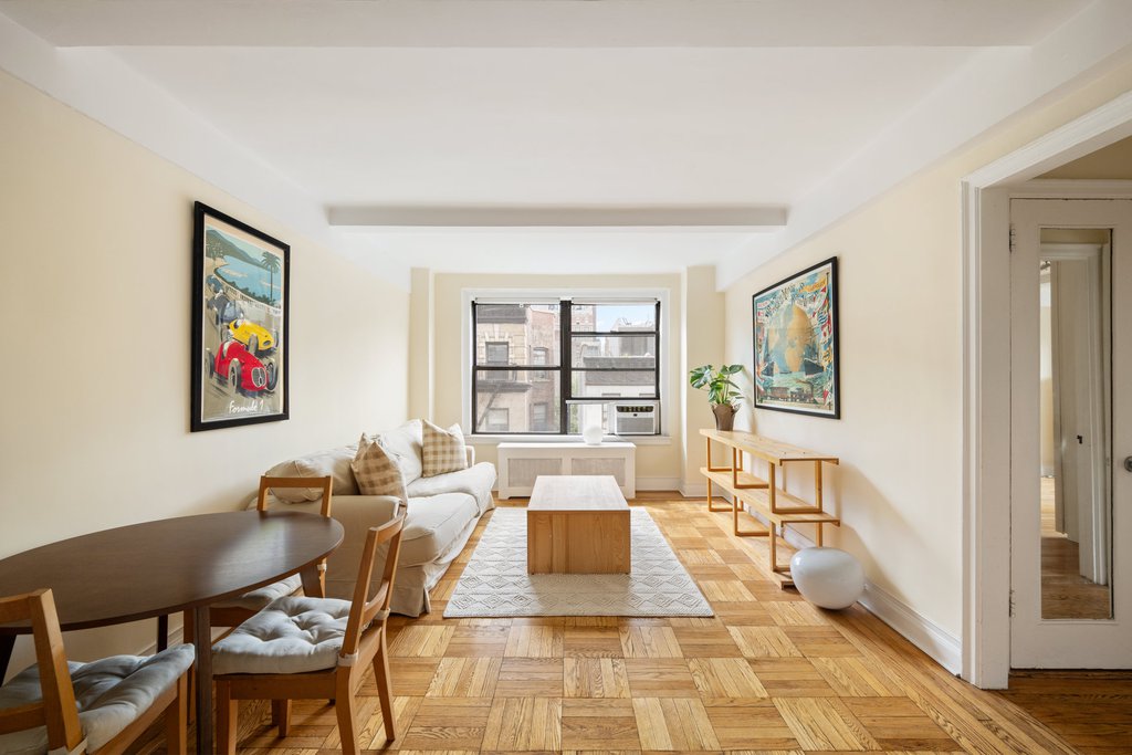 235 West 102nd Street, Unit 7N