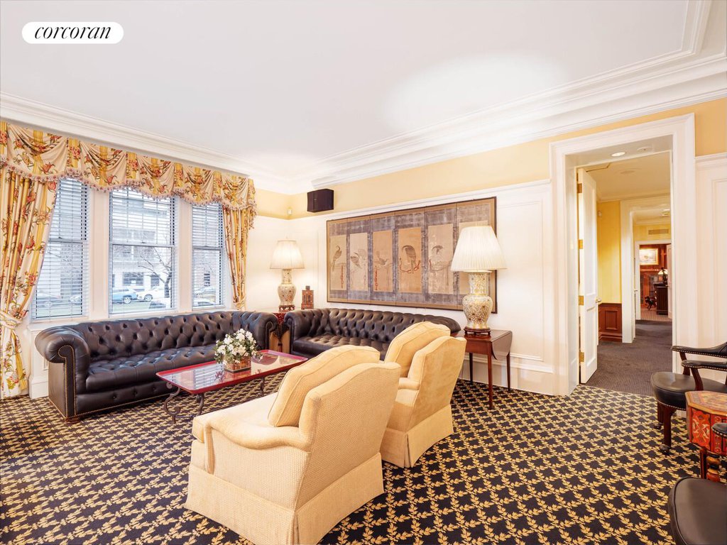 875 Park Avenue, Unit 1CD photo 2