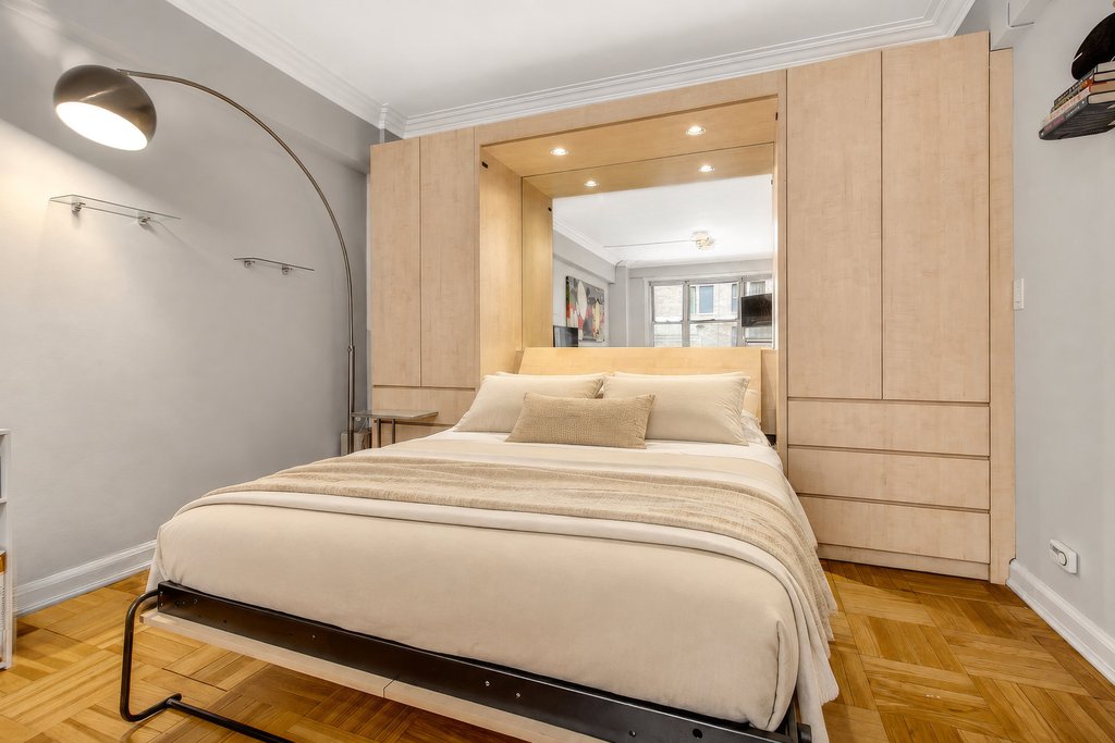 220 Madison Avenue, Unit 4D photo 5