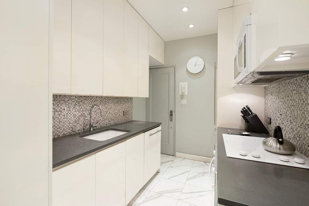 525 Park Avenue, Unit 10C photo 5