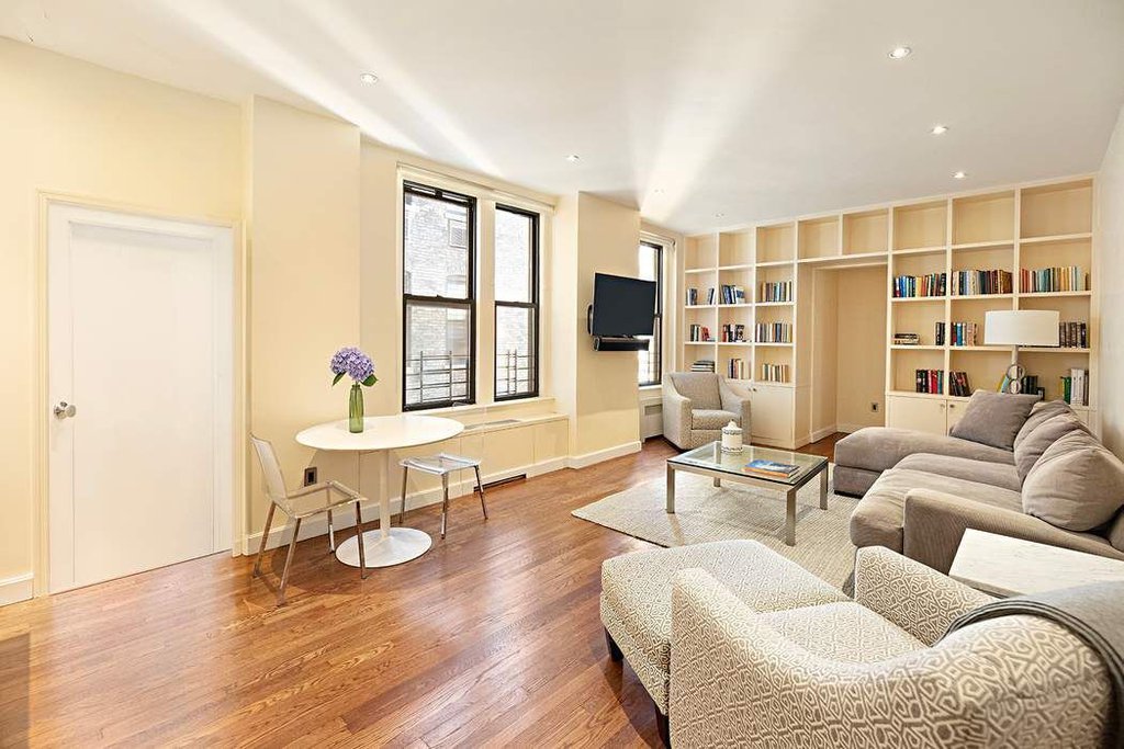 525 Park Avenue, Unit 10D