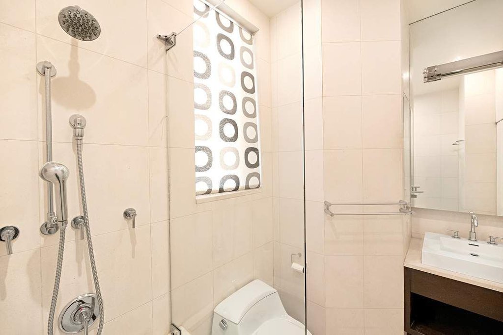 525 Park Avenue, Unit 10D photo 4