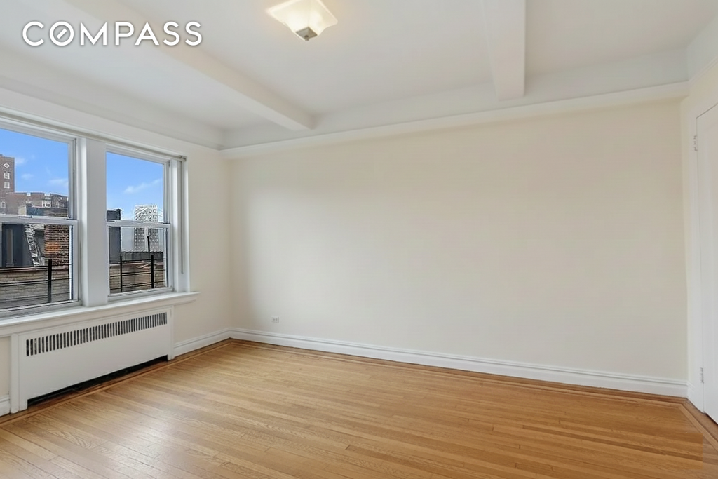 250 Cabrini Boulevard, Unit 9E photo 10