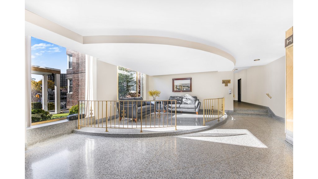 601 Kappock Street, Unit 2F photo 12