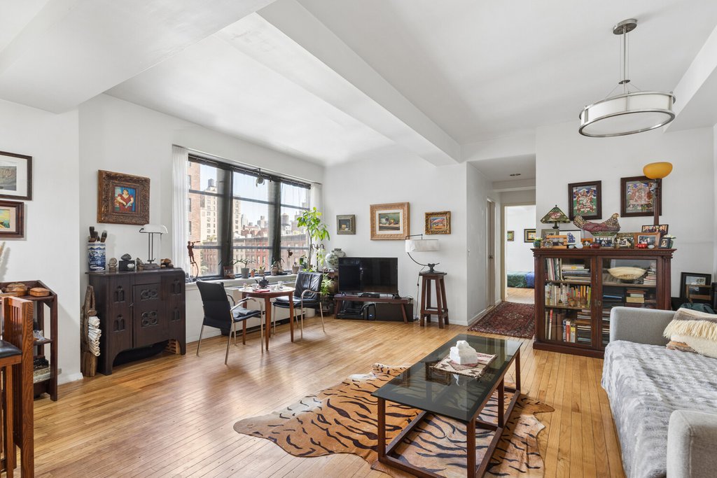 43 West 61st Street, Unit 16H