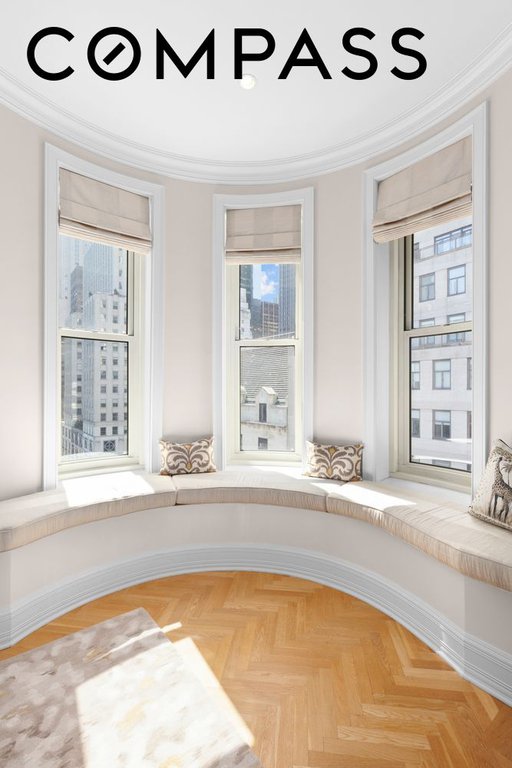 1 Central Park South, Unit 909915 photo 16