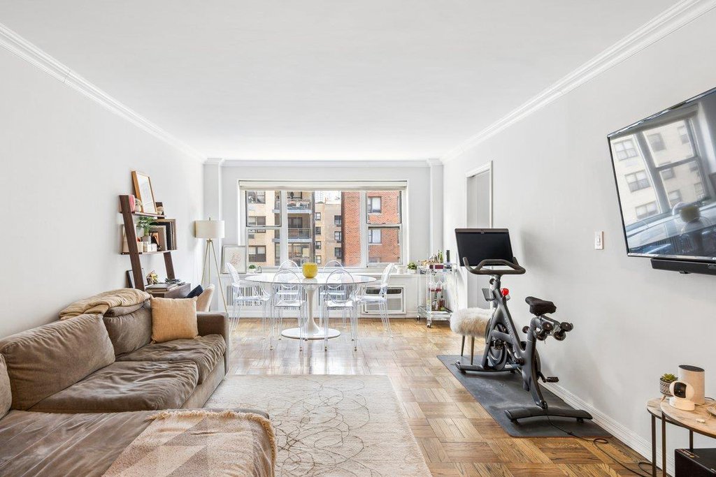 440 East 79th Street, Unit 9C