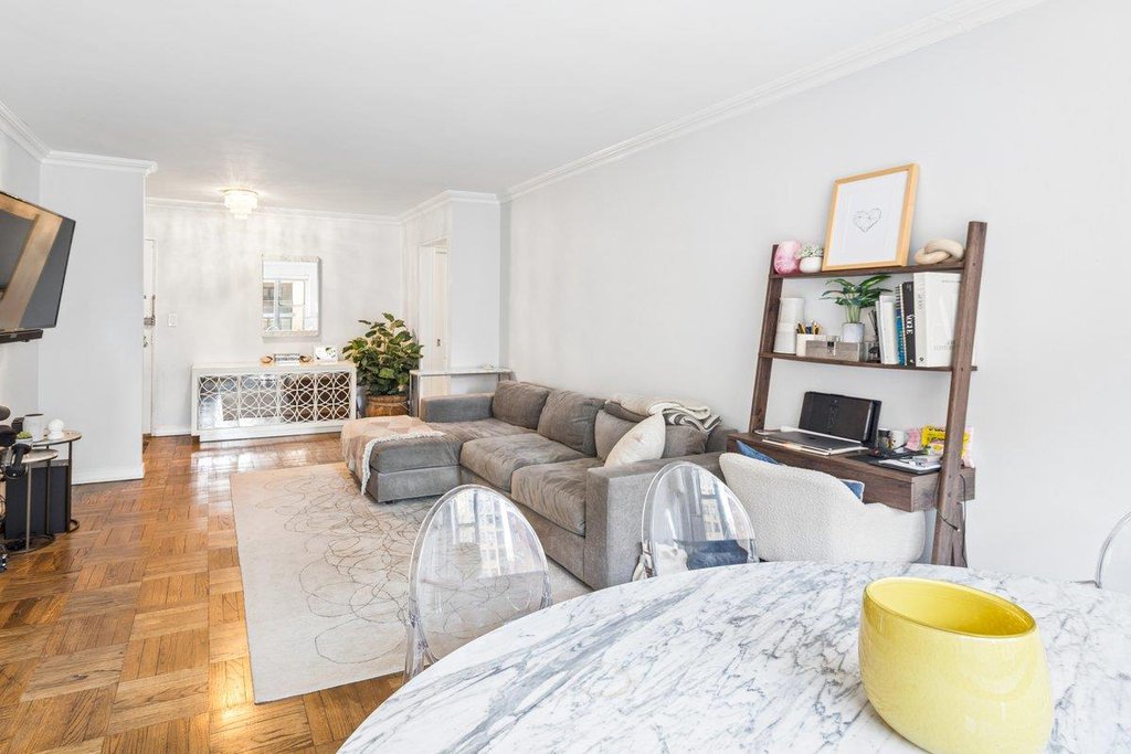 440 East 79th Street, Unit 9C photo 3