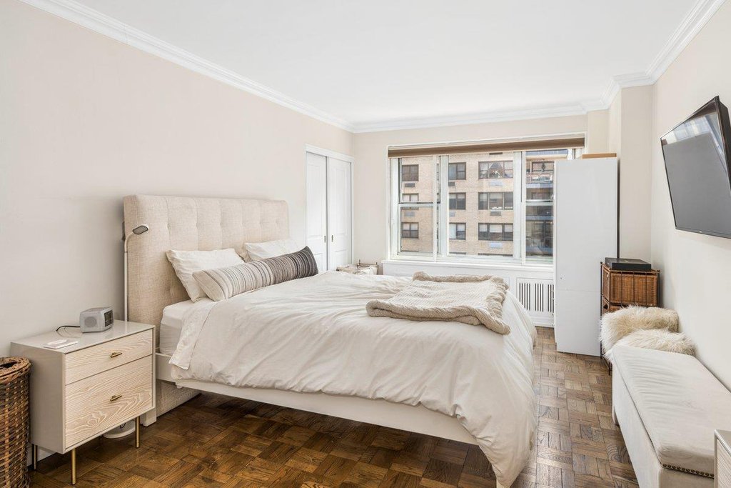 440 East 79th Street, Unit 9C photo 5