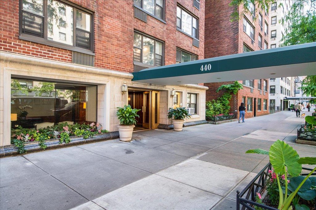 440 East 79th Street, Unit 9C photo 18