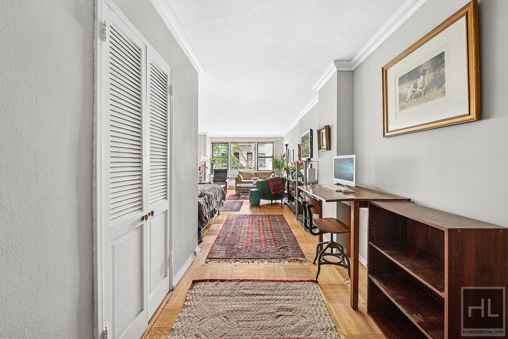 345 East 52nd Street, Unit 4K photo 4