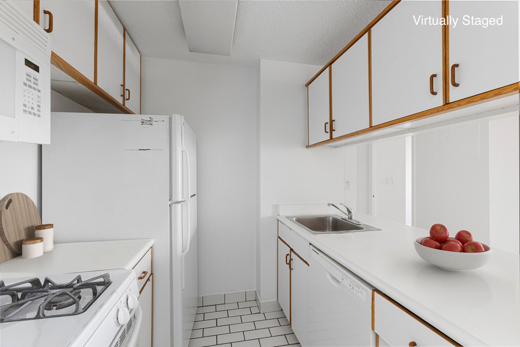 200 Rector Place, Unit 12F photo 4