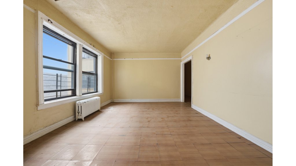 1715 Nelson Avenue, Unit 5G