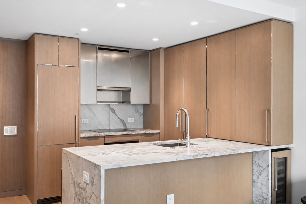 111 West 56th Street, Unit 34E photo 3