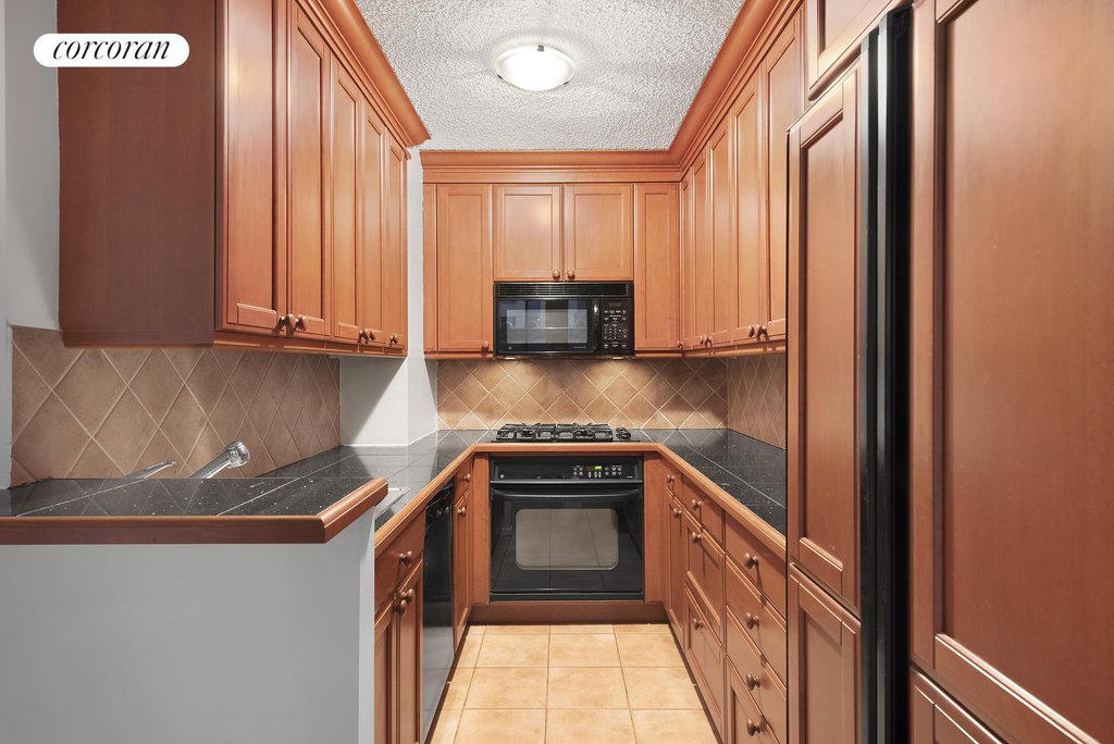 445 Fifth Avenue, Unit 16F photo 3