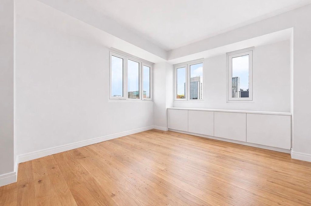 24-16 Queens Plaza South, Unit 16B photo 7