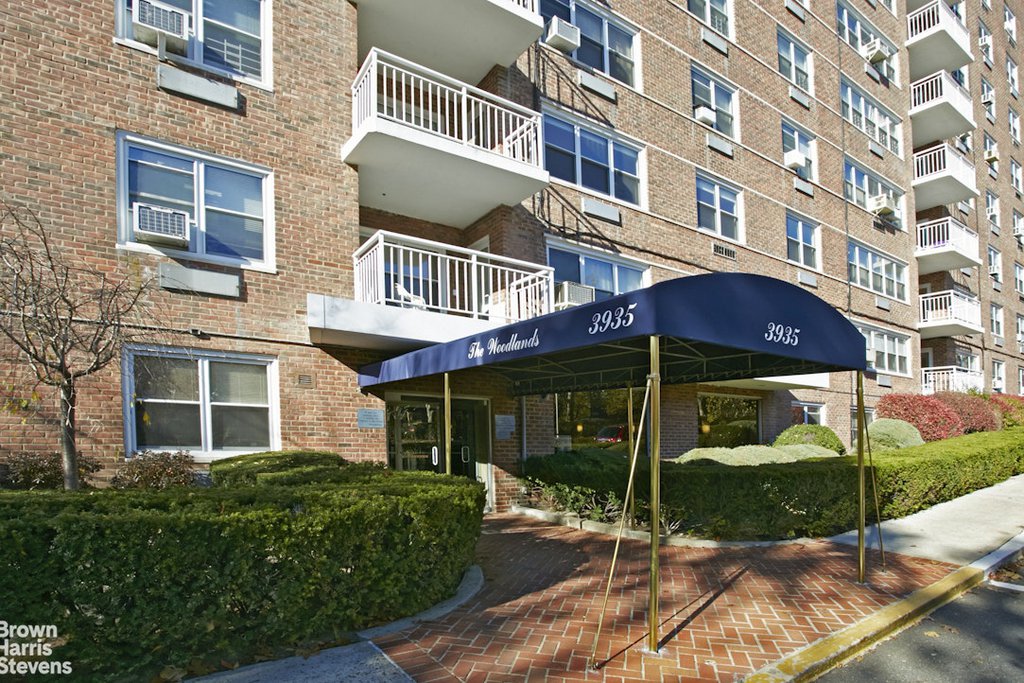 3935 Blackstone Avenue, Unit 3C photo 15