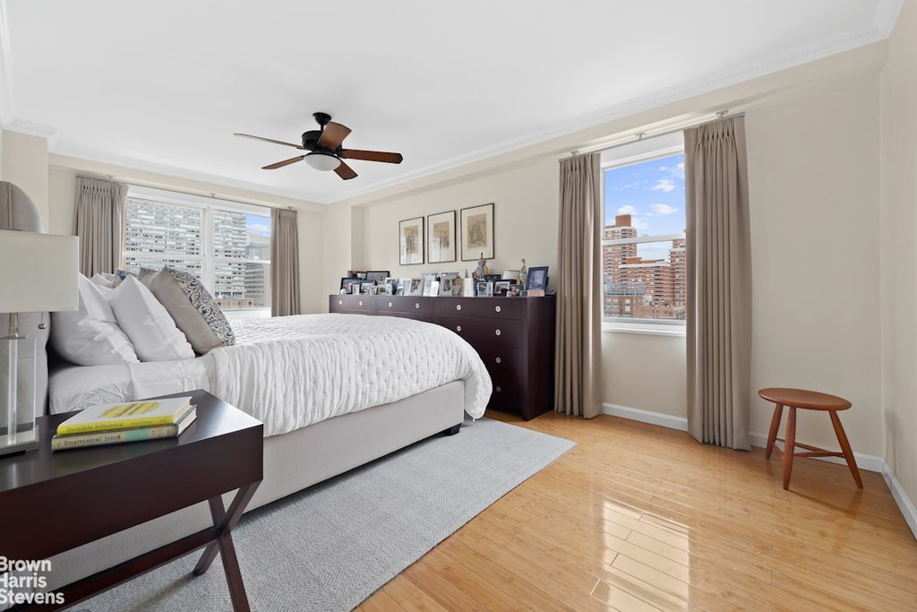 251 East 32nd Street, Unit 12F photo 5