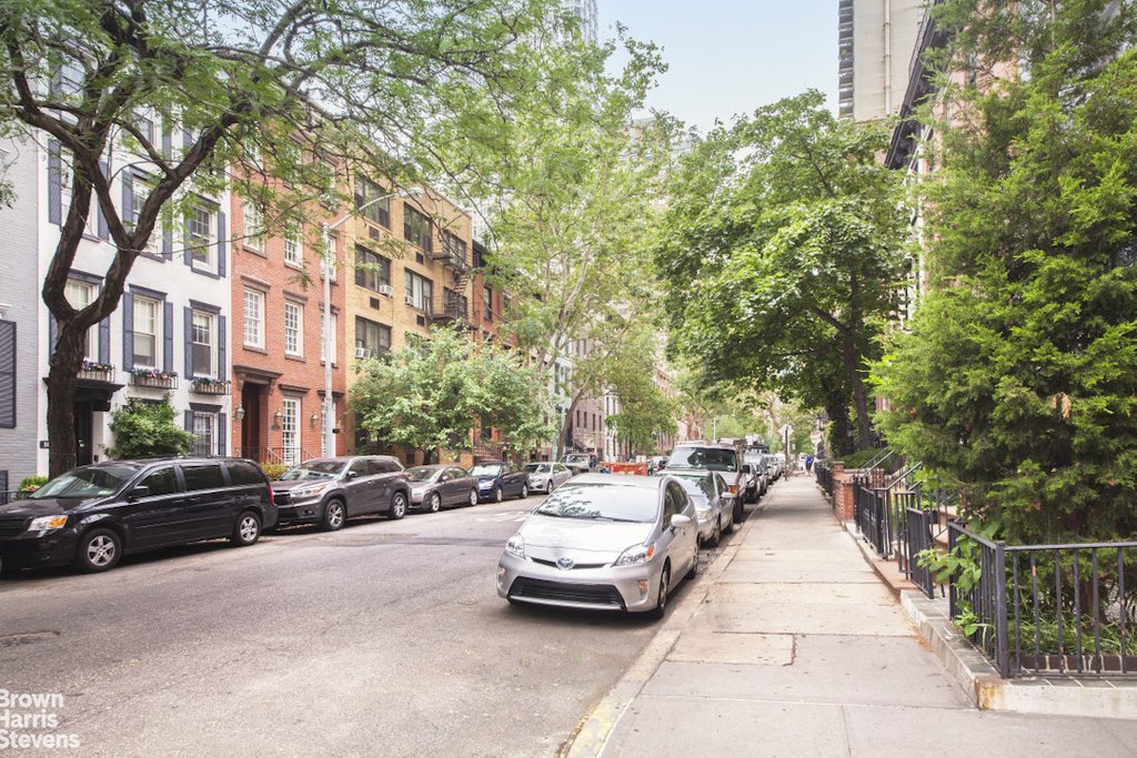 251 East 32nd Street, Unit 12F photo 11