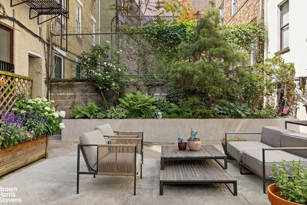 309 West 20th Street, Unit 4R photo 6