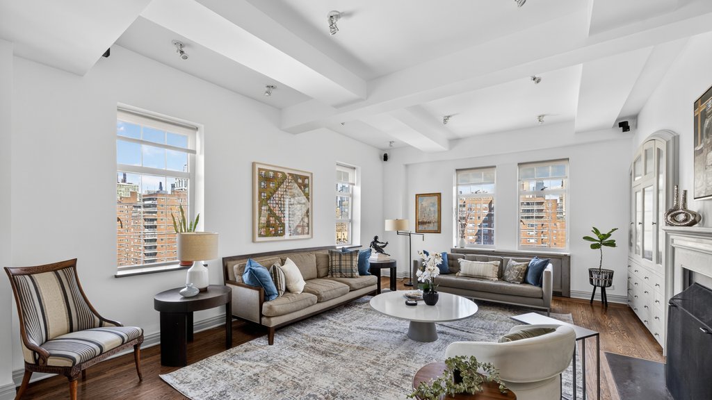 410 West 24th Street, Unit 19BCE