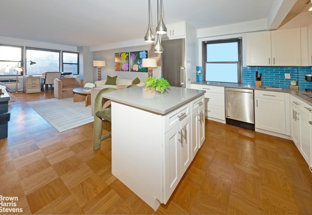 245 East 24th Street, Unit 9C
