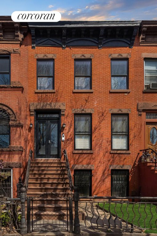 607 Halsey Street