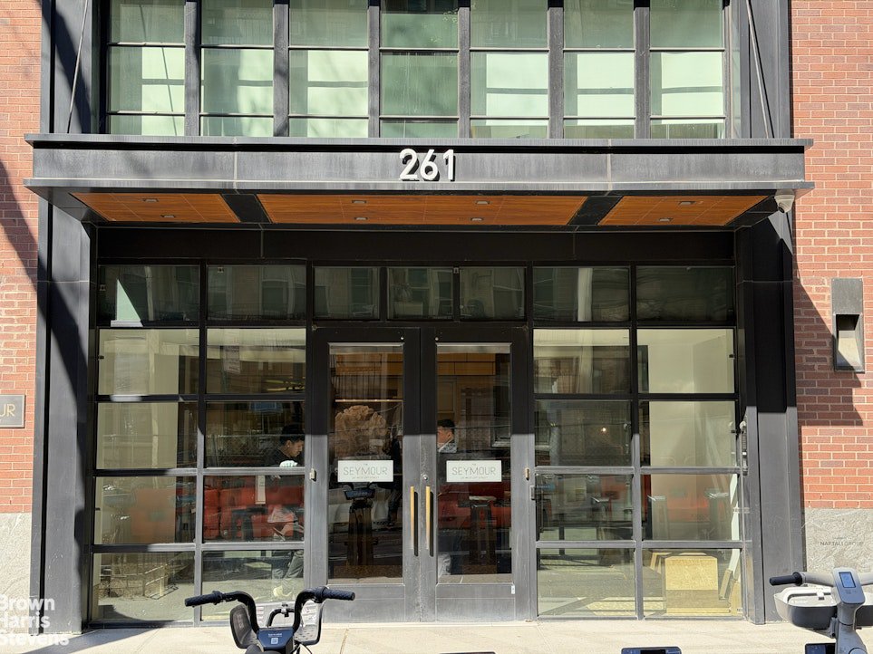 261 West 25th Street, Unit 4E photo 11