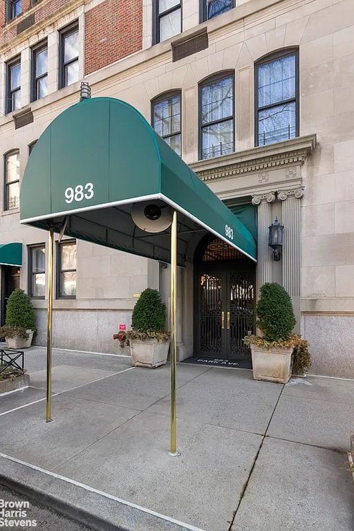 983 Park Avenue, Unit 12C photo 17