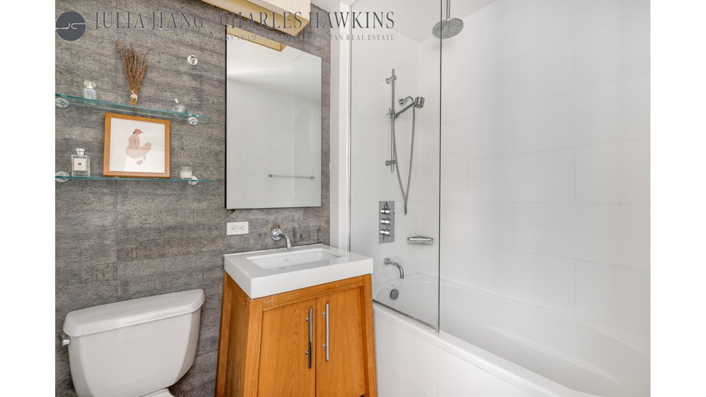88 Greenwich Street, Unit 2304 photo 11