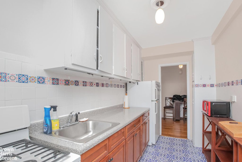 5645 Netherland Avenue, Unit 6E photo 9