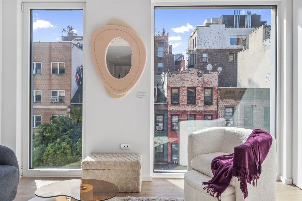 330 Grand Street, Unit 4A photo 2