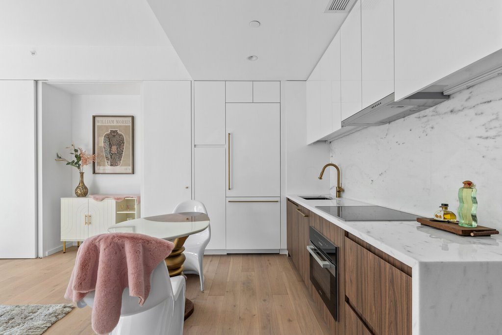 330 Grand Street, Unit 4A photo 3