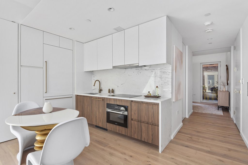 330 Grand Street, Unit 4A photo 5