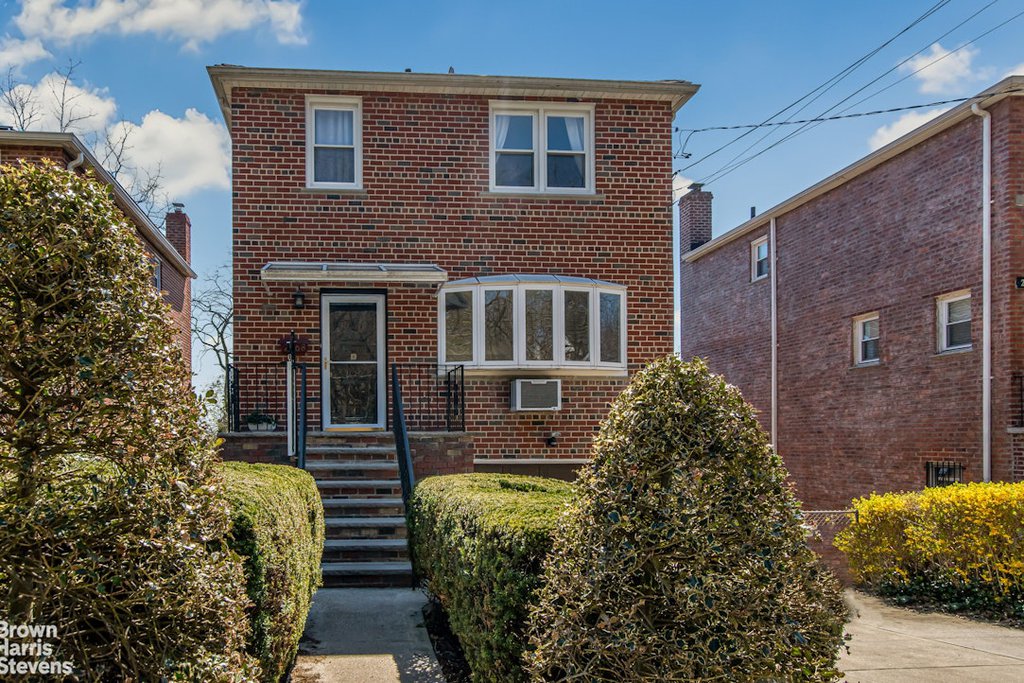 2768 Netherland Avenue – For Sale photo 2