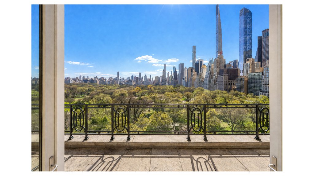 15 Central Park West, Unit 16/17B photo 2