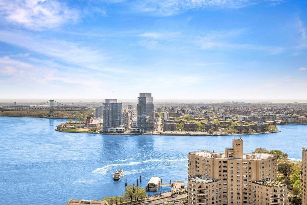 1725 York Avenue, Unit 32C