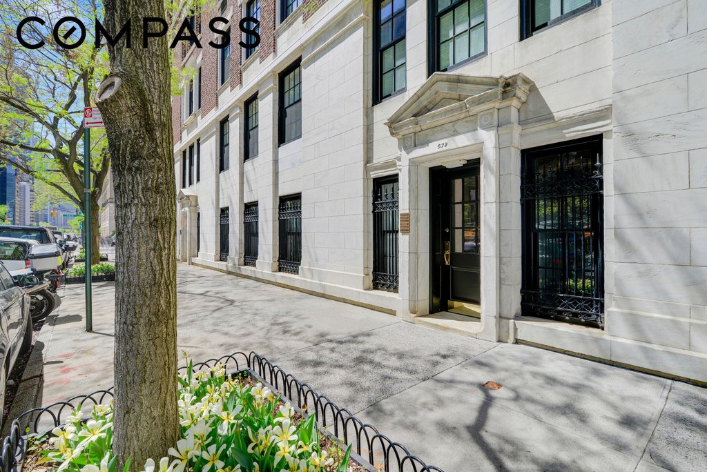 570 Park Avenue, Unit GROUNDD photo 12