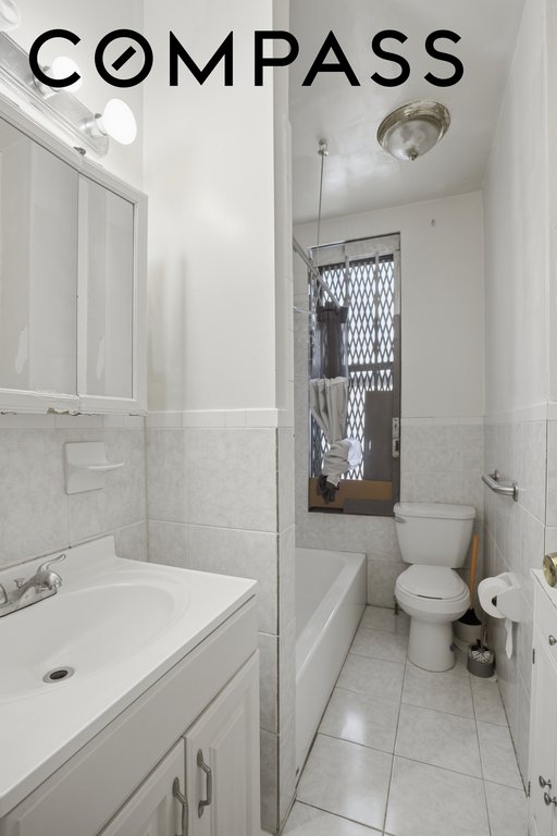 1809 Adam Clayton Powell Junior Boulevard, Unit 2D photo 7