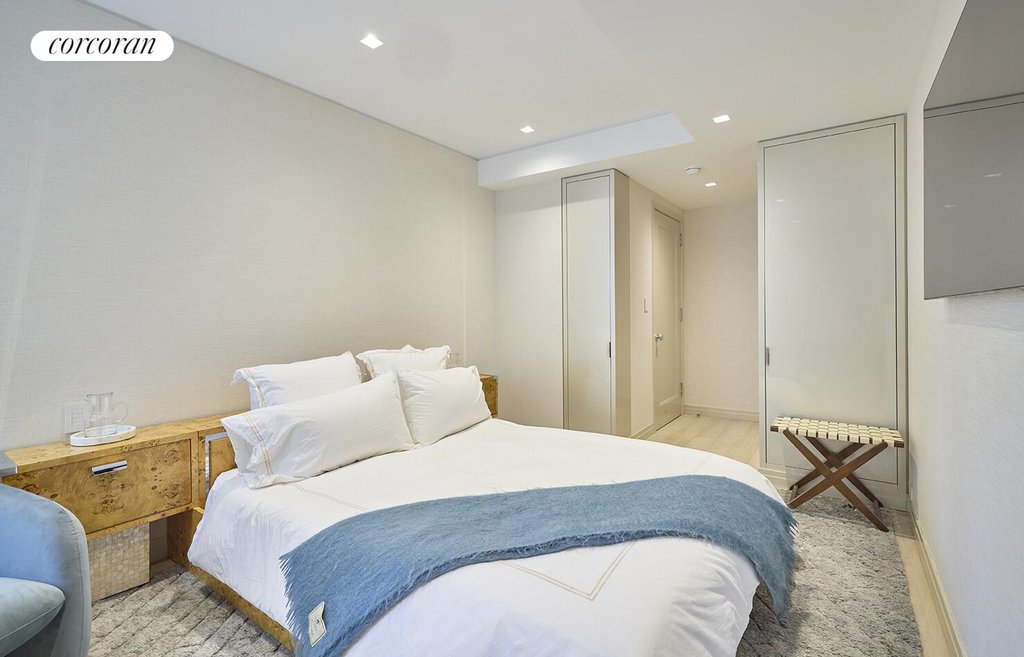 870 Fifth Avenue, Unit 14E photo 14
