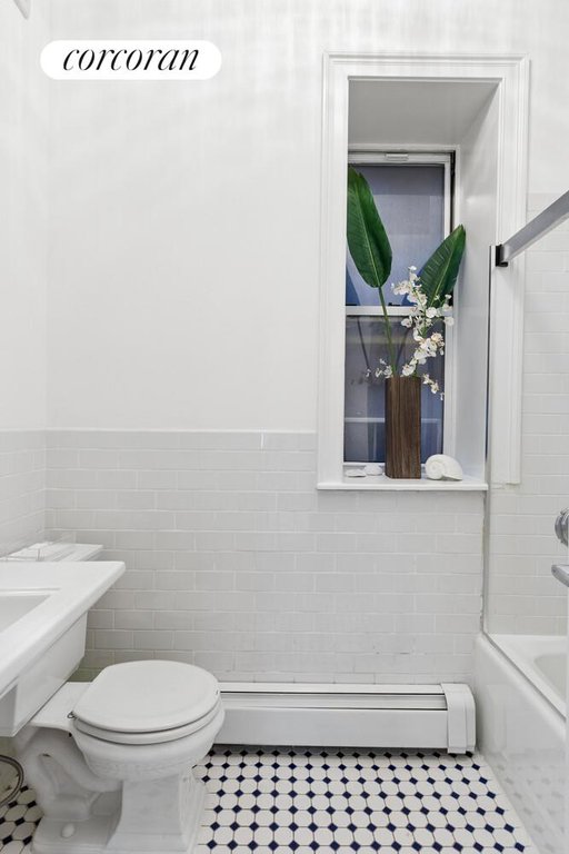 372 Convent Avenue, Unit 1B photo 7