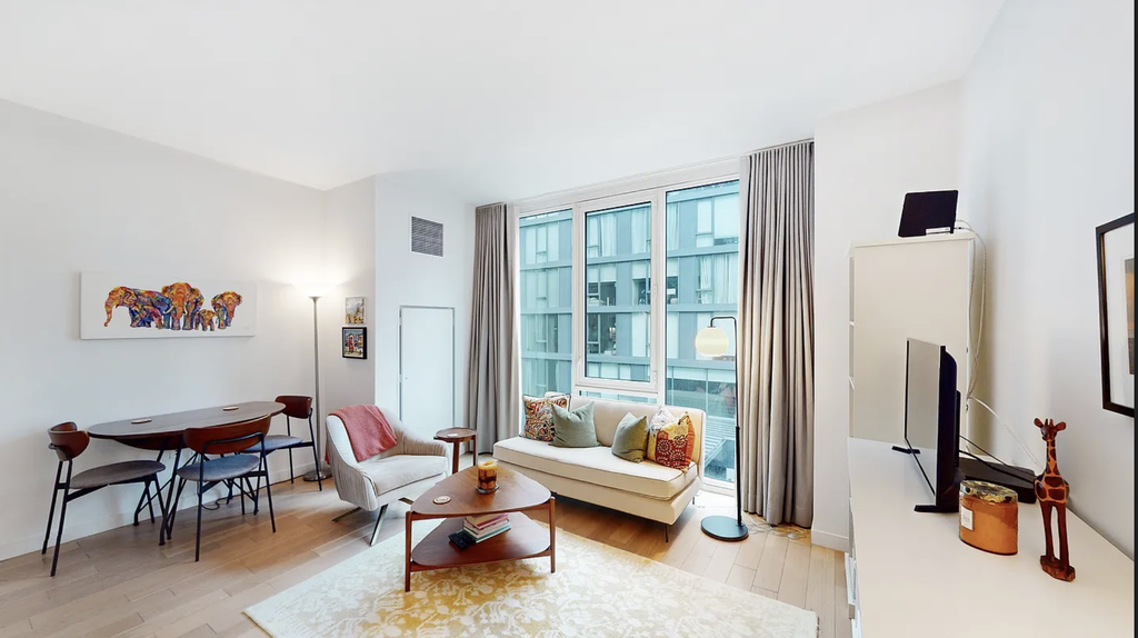 540 West 49th Street, Unit 201N