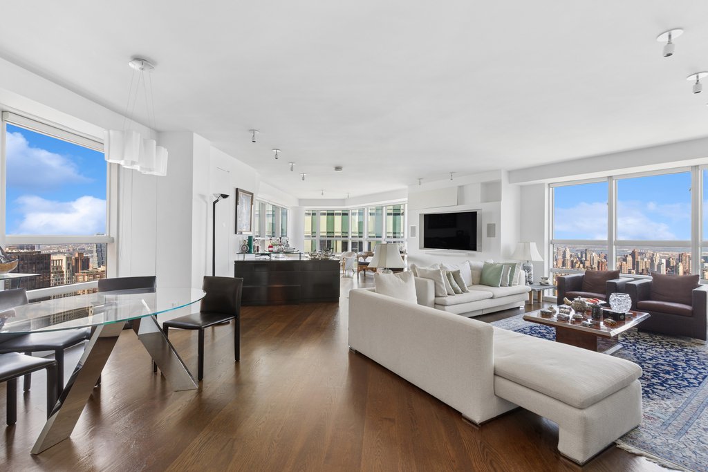146 West 57th Street, Unit 74A photo 2