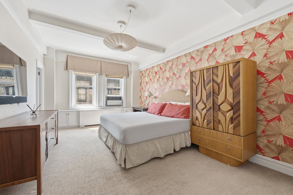 91 Central Park West, Unit 14C photo 6