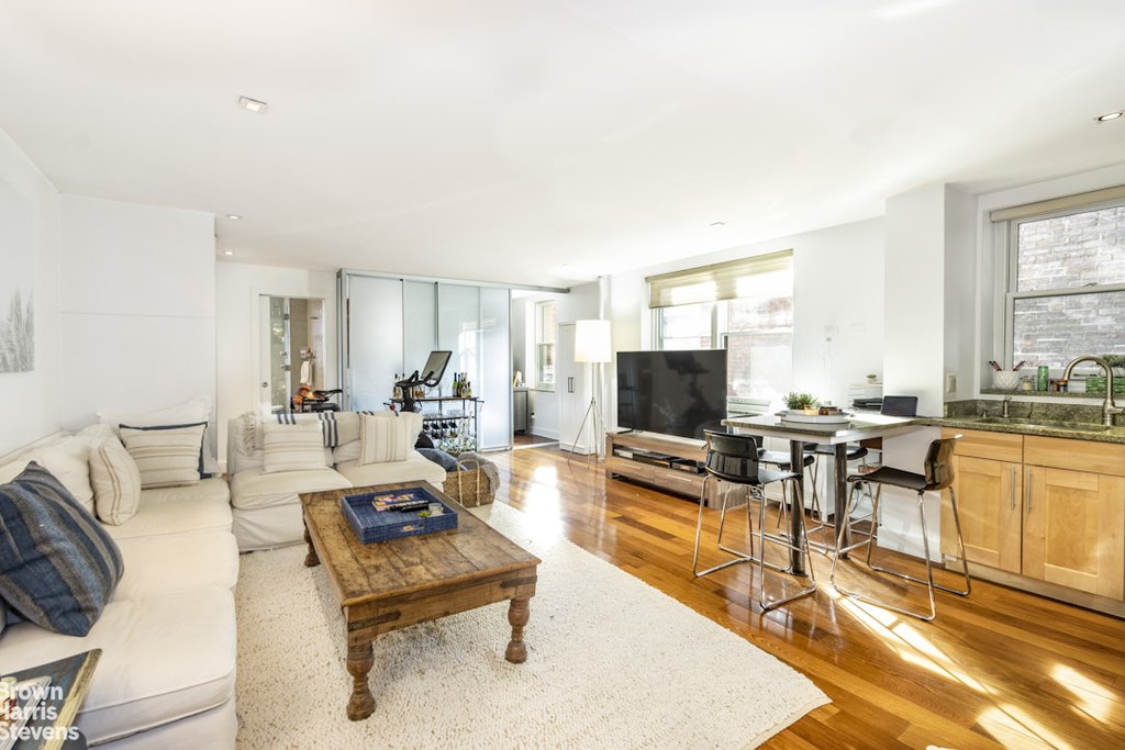82 Irving Place, Unit 4C
