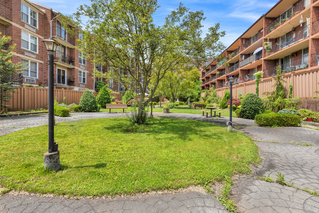 308 101st Street, Unit 44C photo 9