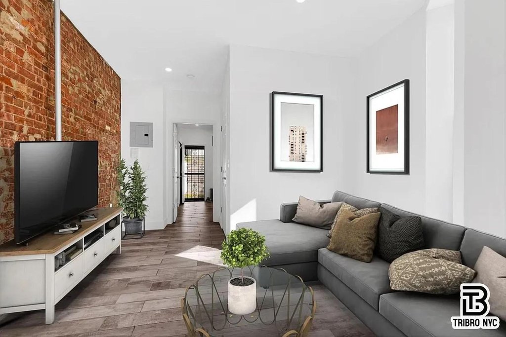 2108 Second Avenue, Unit 1G