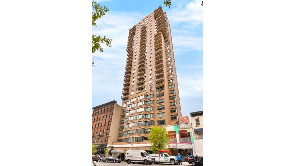 1438 Third Avenue, Unit 21B photo 9