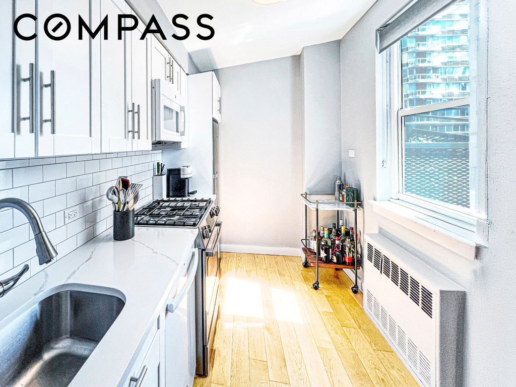 333 East 79th Street, Unit 21M photo 6
